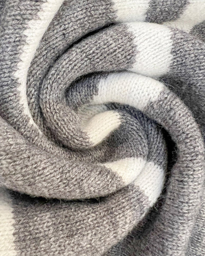 Tanja | Lockere lange Strickjacke mit Buchstabendruck