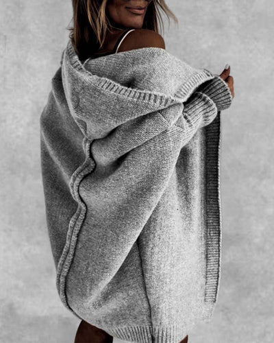 Anna | Schlichte, einfarbige Strickjacke mit Fledermaus-Kapuze
